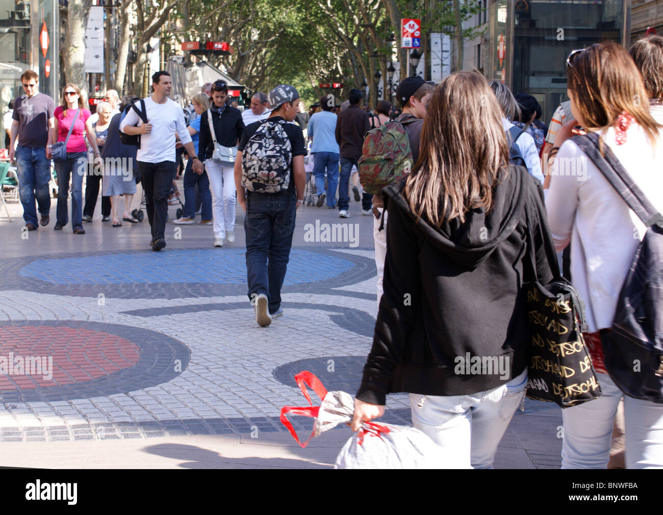 People walking down la rambla hi-res stock photography and images - Alamy