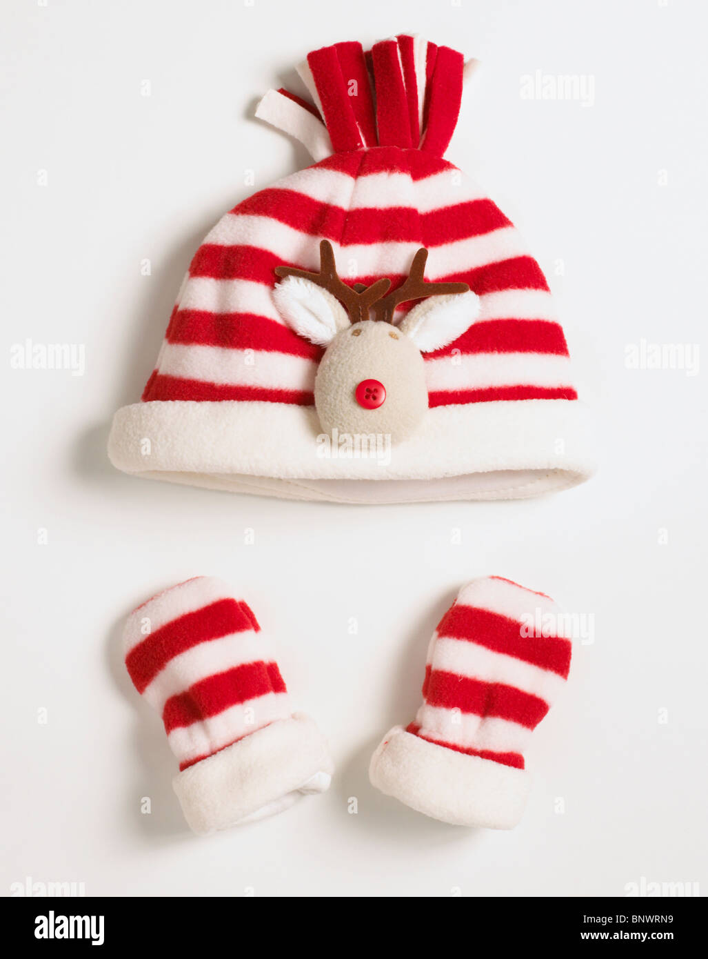 Wooly hat and mittens Stock Photo Alamy