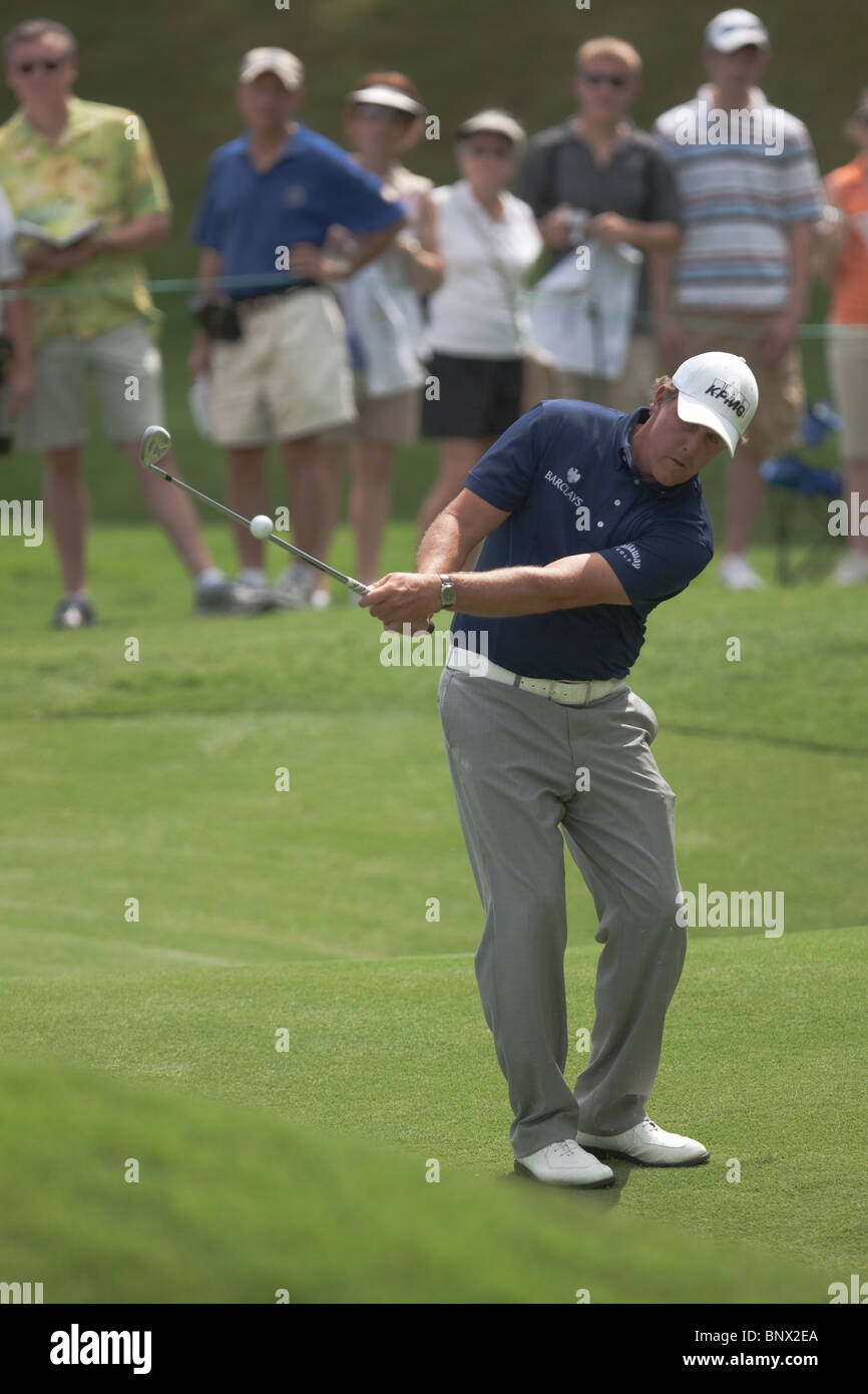 Golf club chipping green hires stock photography and images Alamy