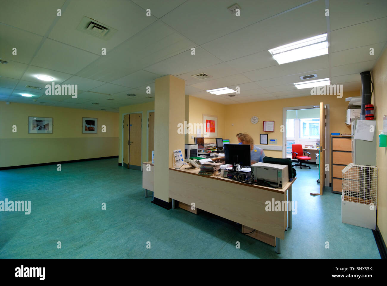 Uk maternity ward hires stock photography and images Alamy