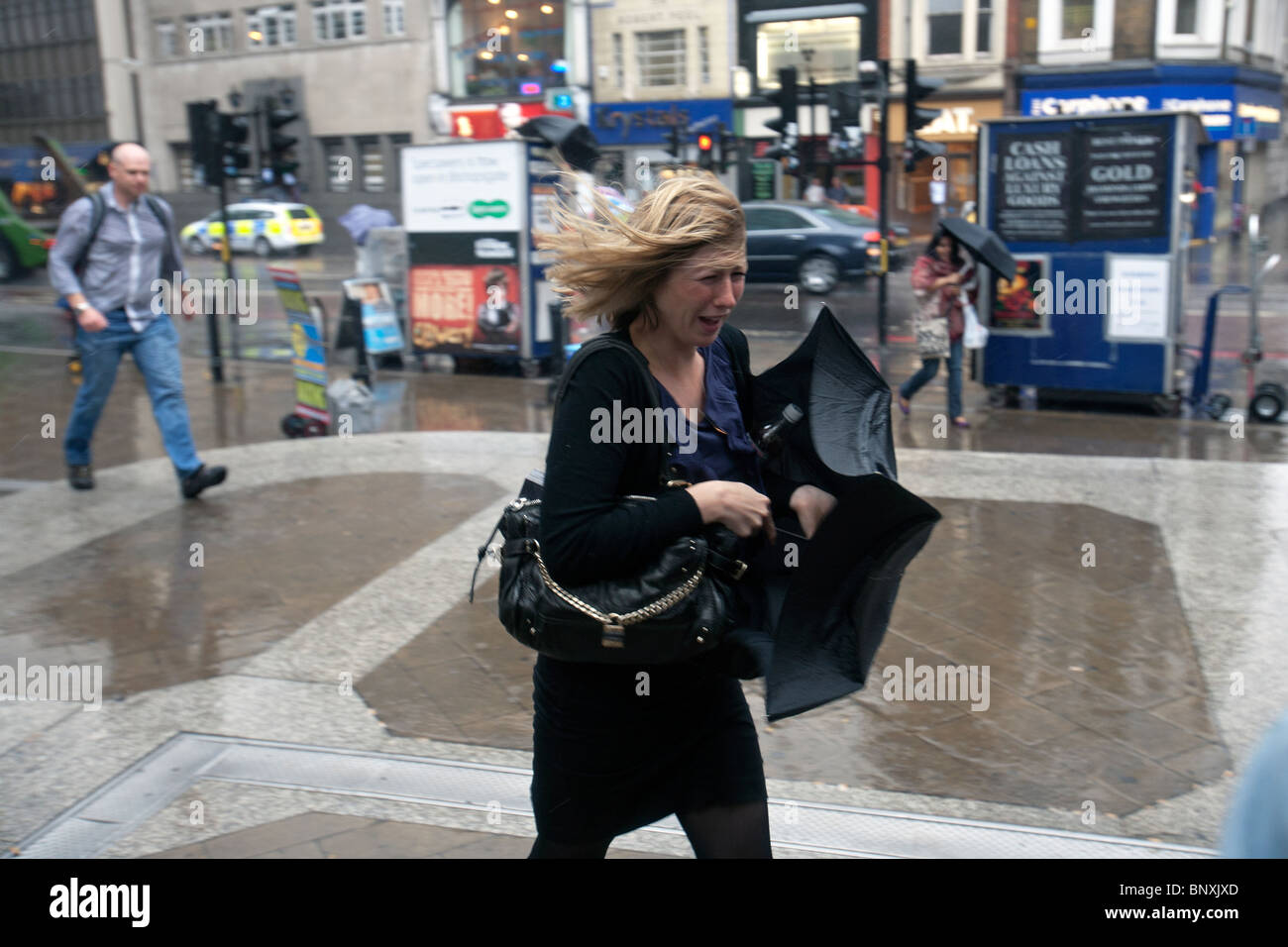 London windy bus hi-res stock photography and images - Alamy