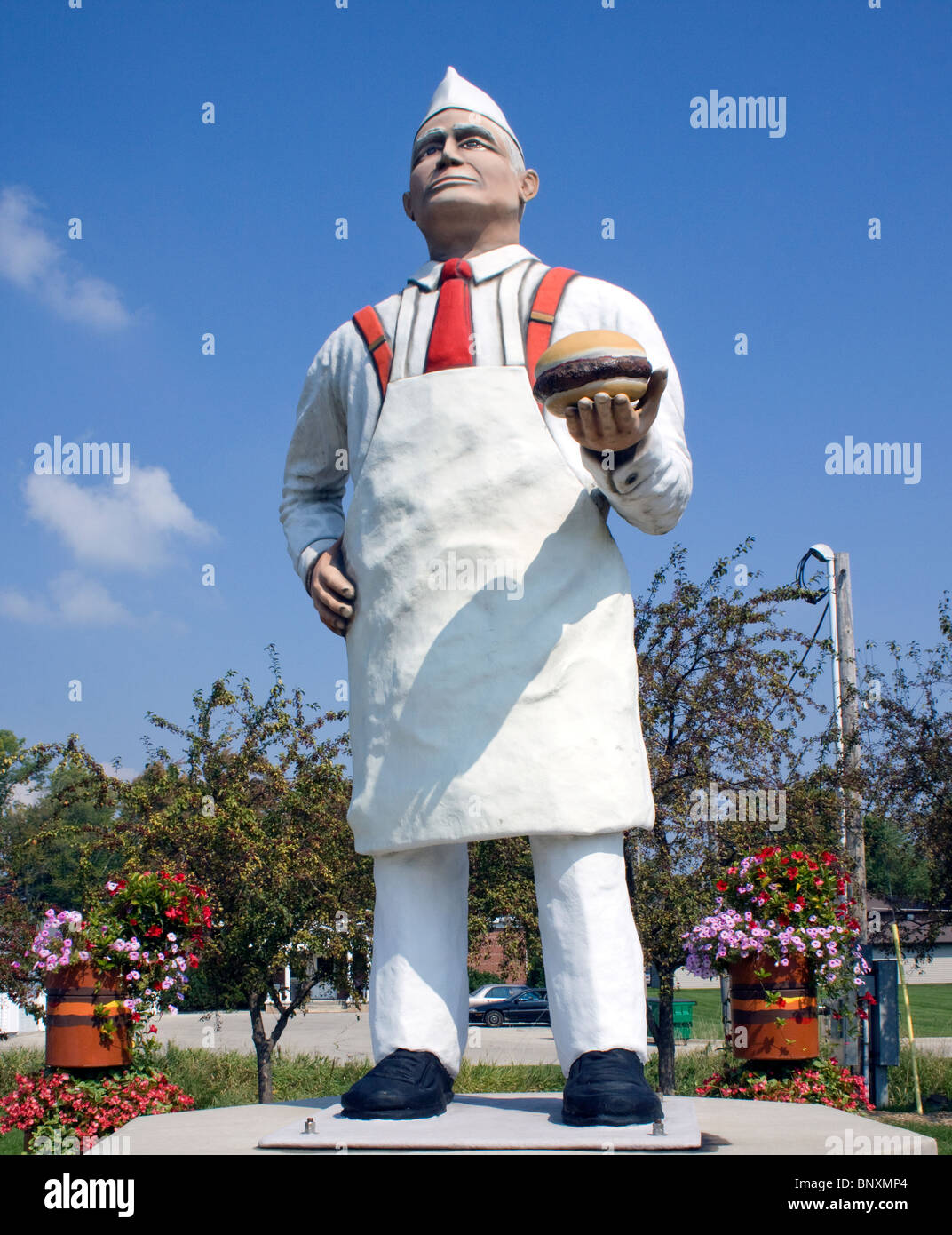 Hamburger Inventor Charlie Nagreen Statue in Seymour Wisconsin Stock Photo