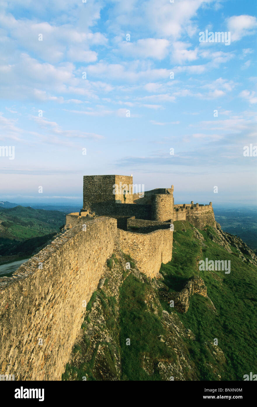 Medieval fortified hill town hi-res stock photography and images - Alamy
