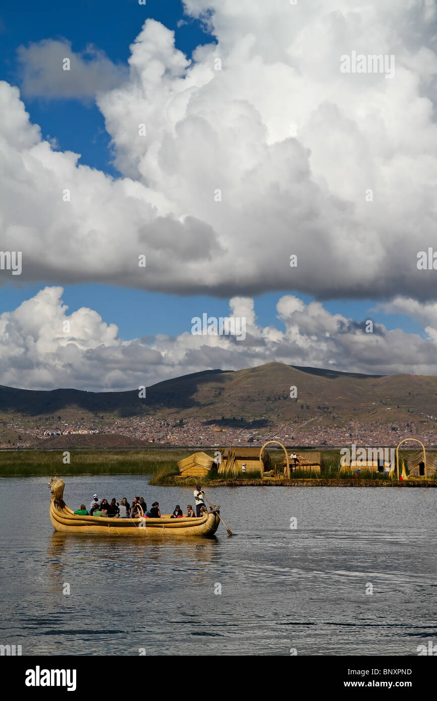 Traditional village tipical boat hi-res stock photography and images ...