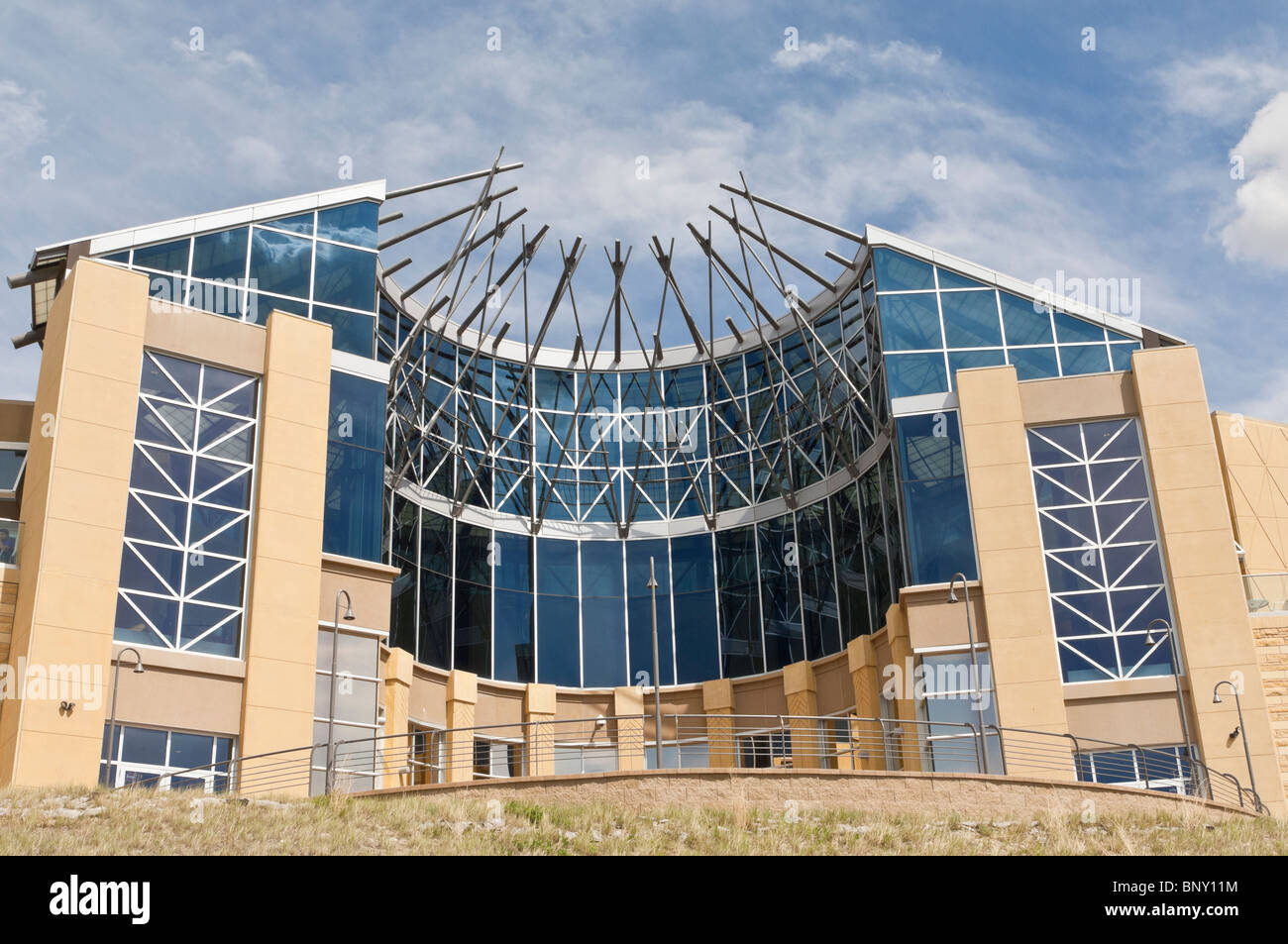 Blackfoot crossing hires stock photography and images Alamy