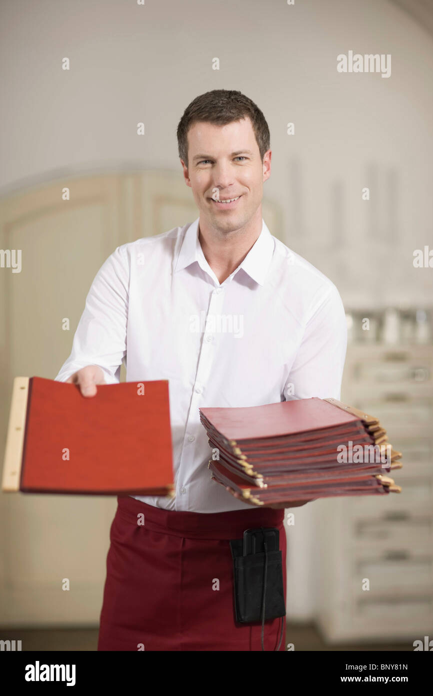 Restaurant anticipation waiter hi-res stock photography and images - Alamy
