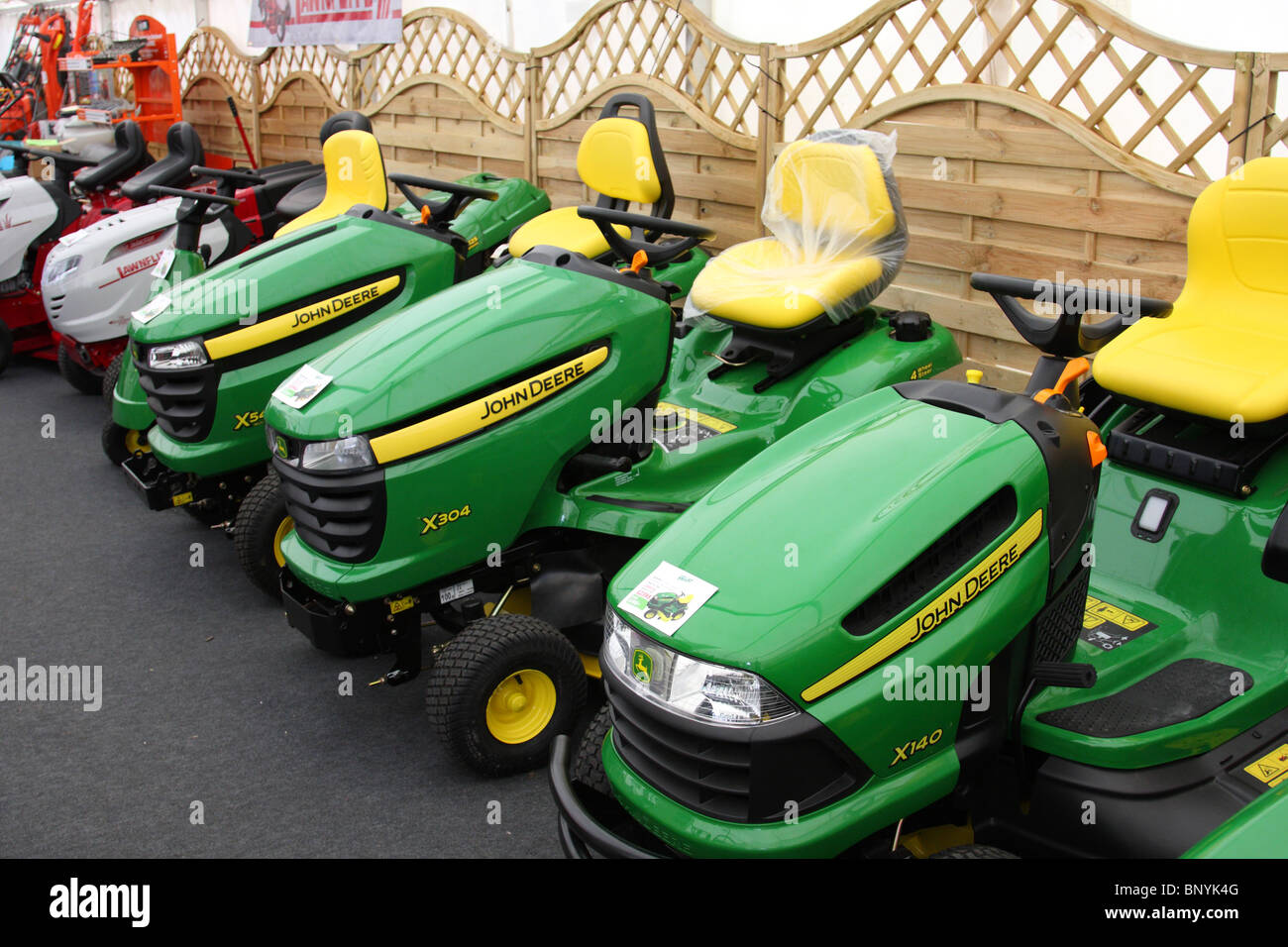 Mowers for sale hi-res stock photography and images - Alamy