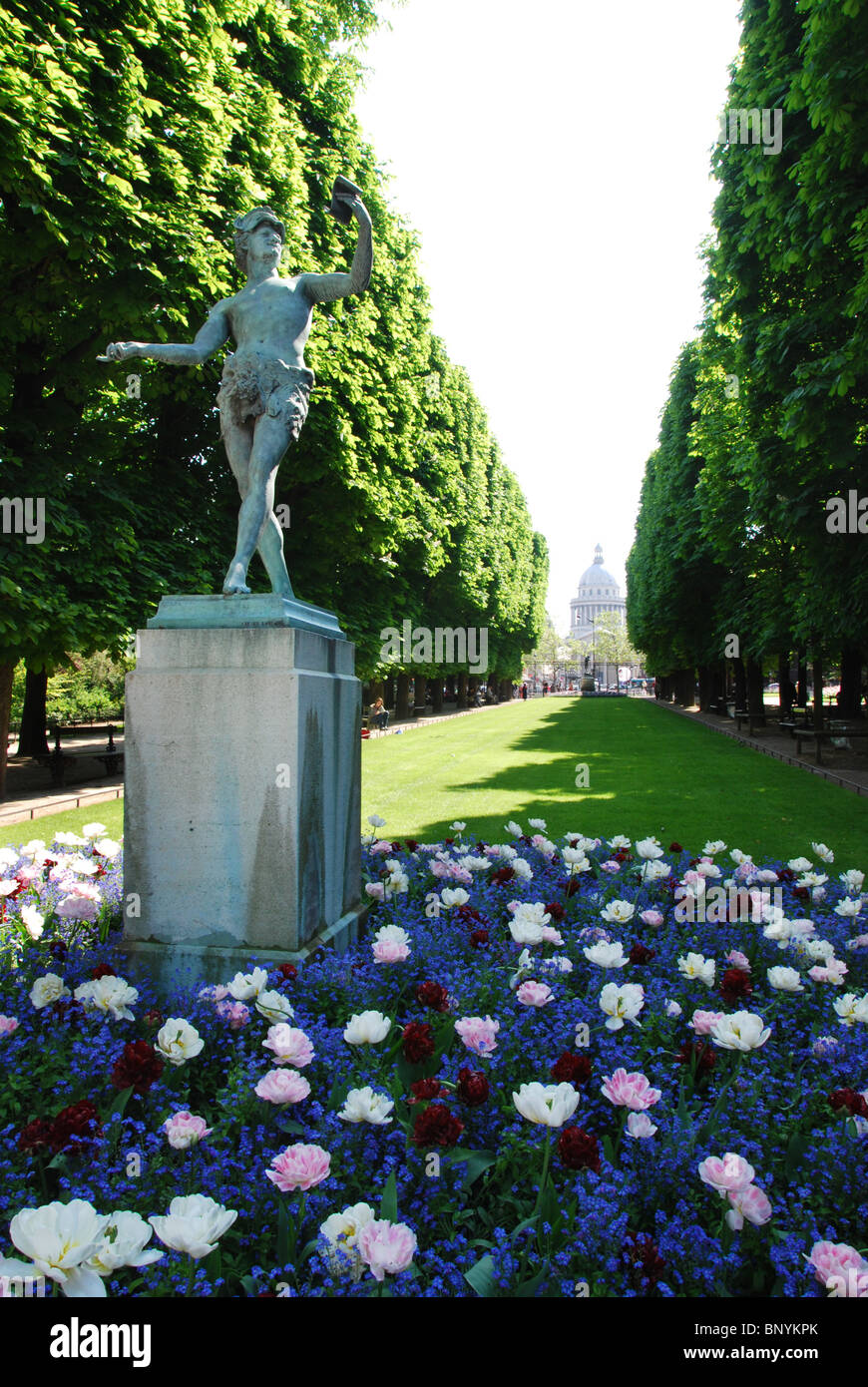 statue of l'acteur Grec in Jardin du Luxembourg Paris France Stock Photo -  Alamy