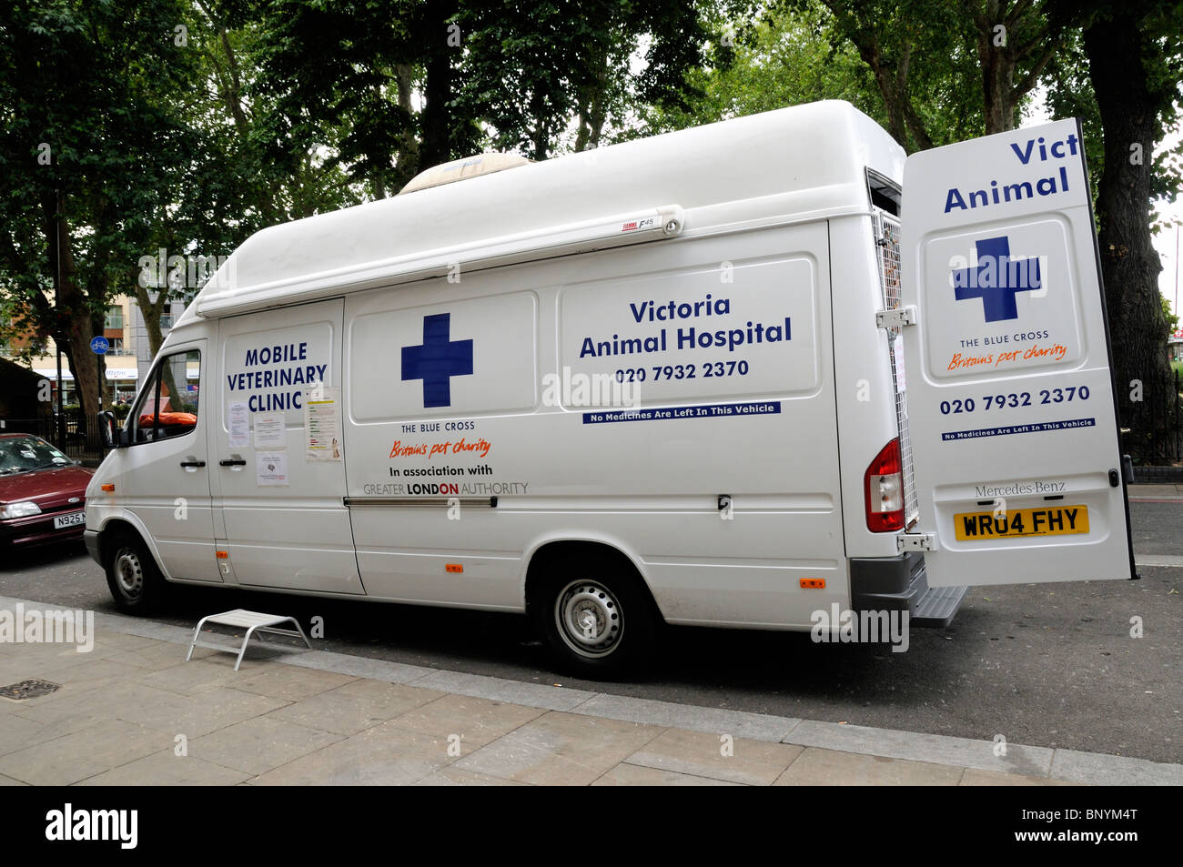 Blue Cross Mobile Veterinary Clinic, Islington London England UK Stock Photo