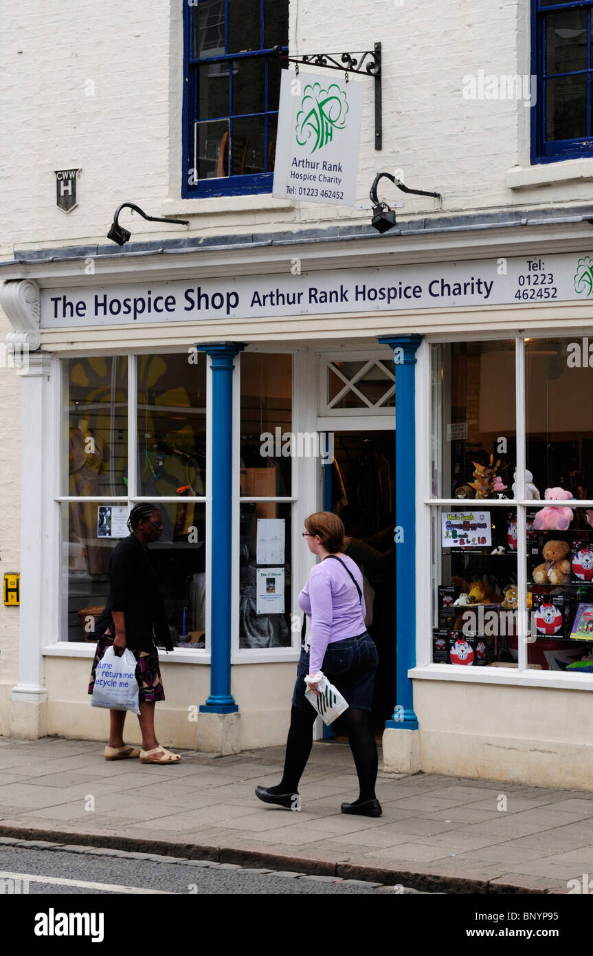 The Arthur Rank Hospice Charity Shop, Cambridge, England, UK Stock Photo