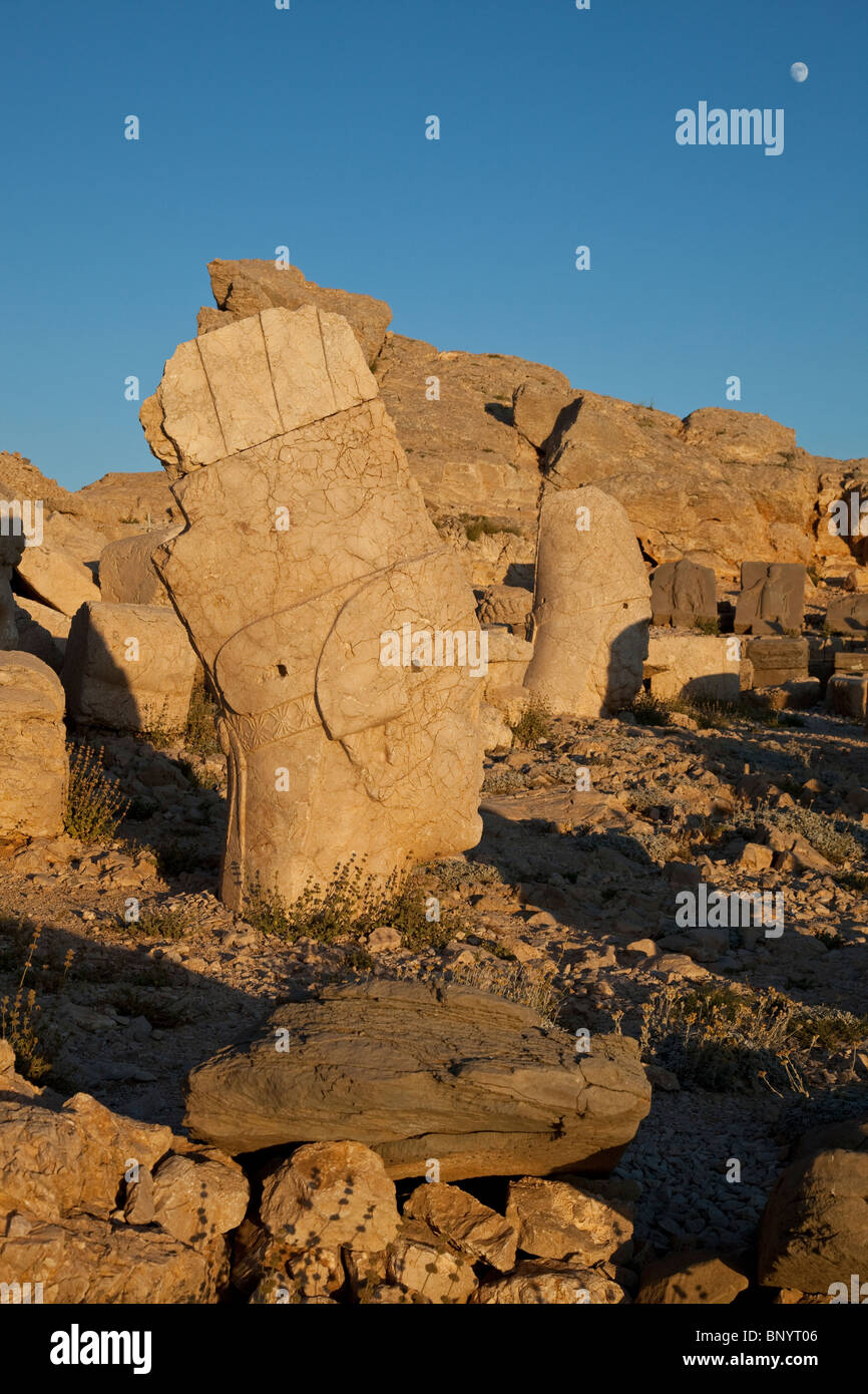 Nemrut dagi heads in hi res stock photography and images Alamy