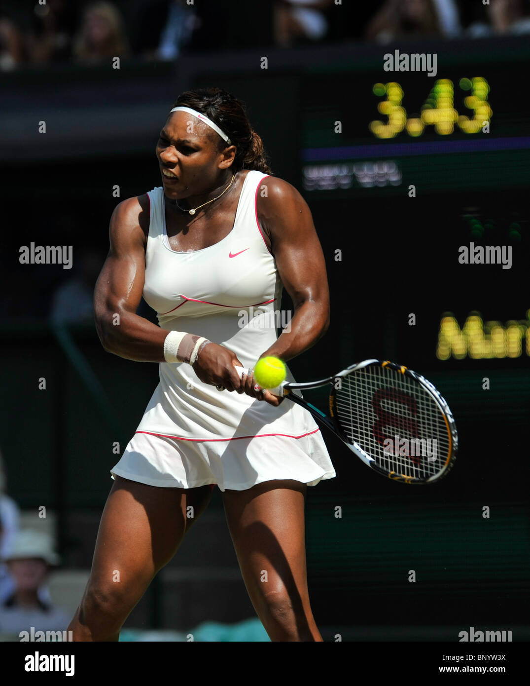 June 28 2010: Serena Williams (USA)[1] v Maria Sharapova (RUS){1}.  Wimbledon international tennis tournament held at the All England Lawn  Tennis Club, London, England Stock Photo - Alamy