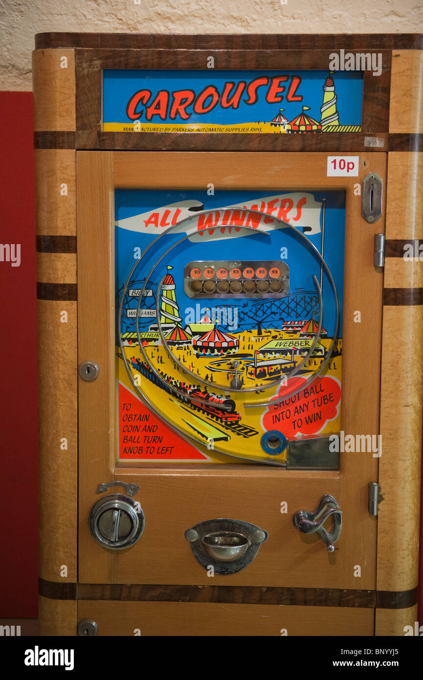 Penny slot machine in the Mechanical Memories Amusement Museum, Kings Road Arches, Brighton Stock Photo