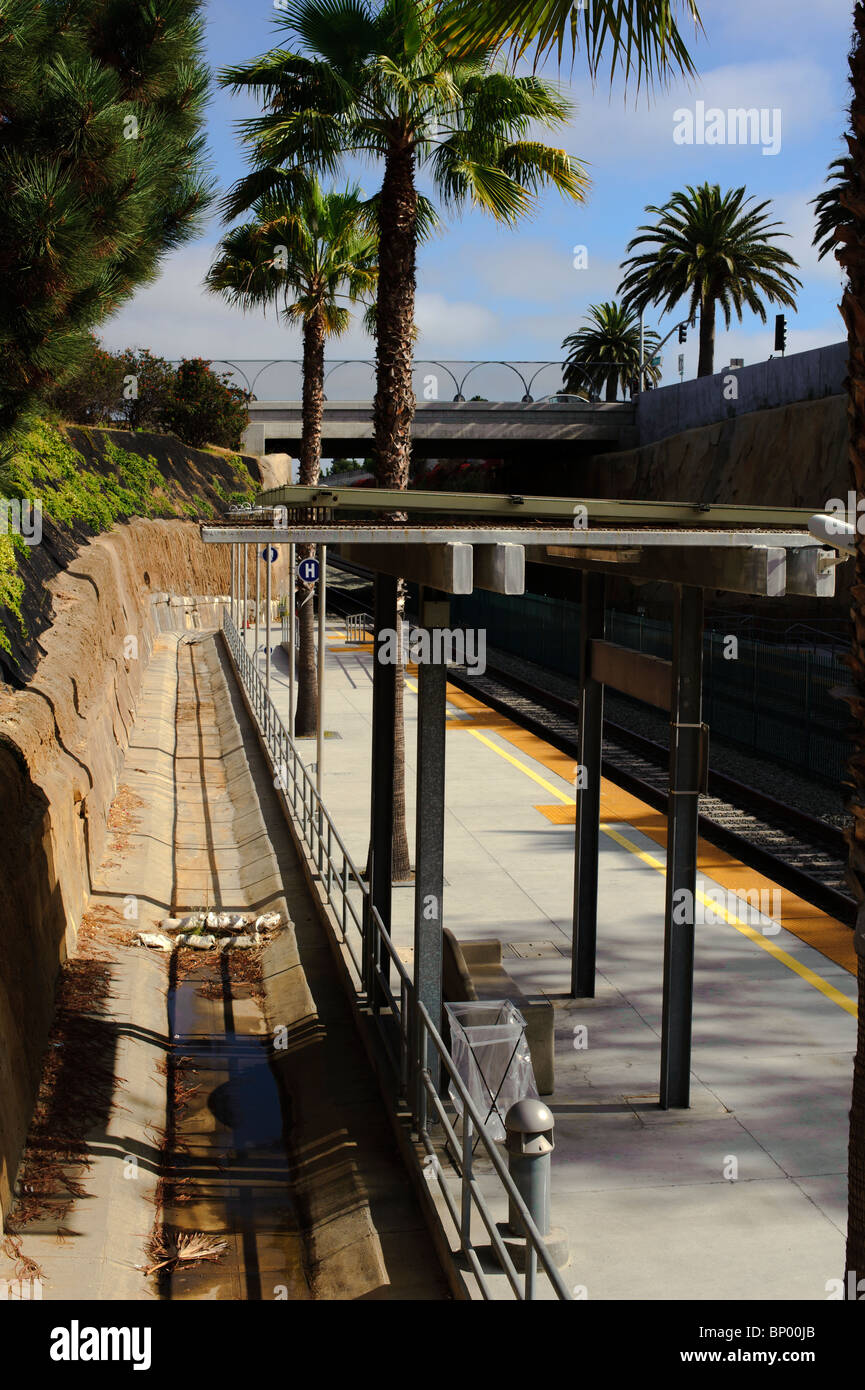 Solana Beach, California, commuter train station Stock Photo Alamy
