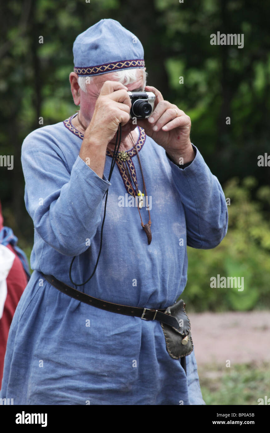 Pictures of an old man hi-res stock photography and images - Alamy