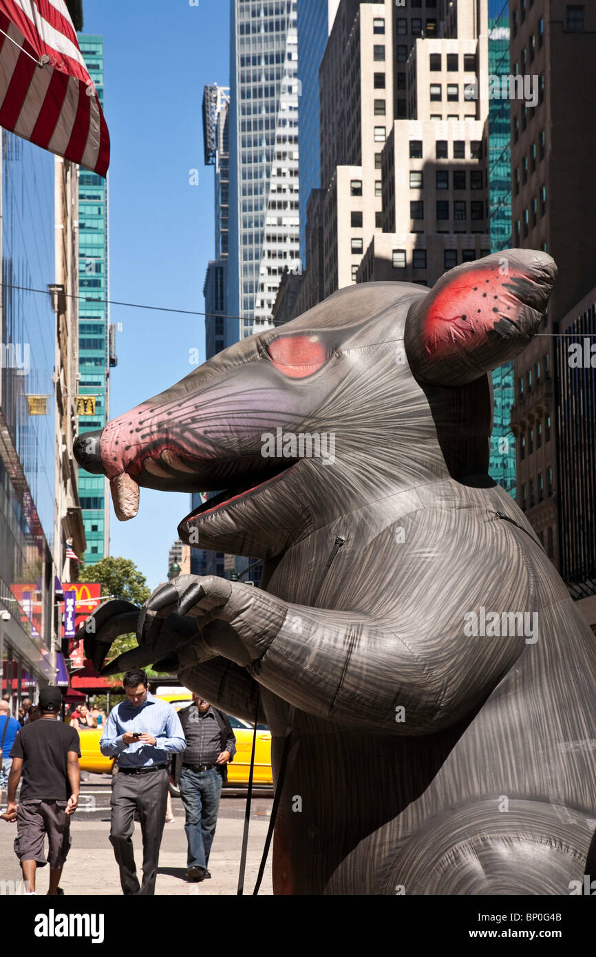 "Scabby" is an Inflatable Giant Rat at Union Demonstrations, New York