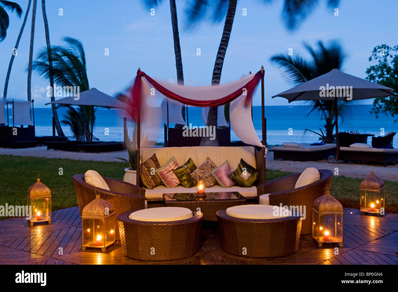 Kenya, Coast, Diani Beach. Stylish seating at Sails Restaurant on the beach front at Almanara Beach Resort. Stock Photo
