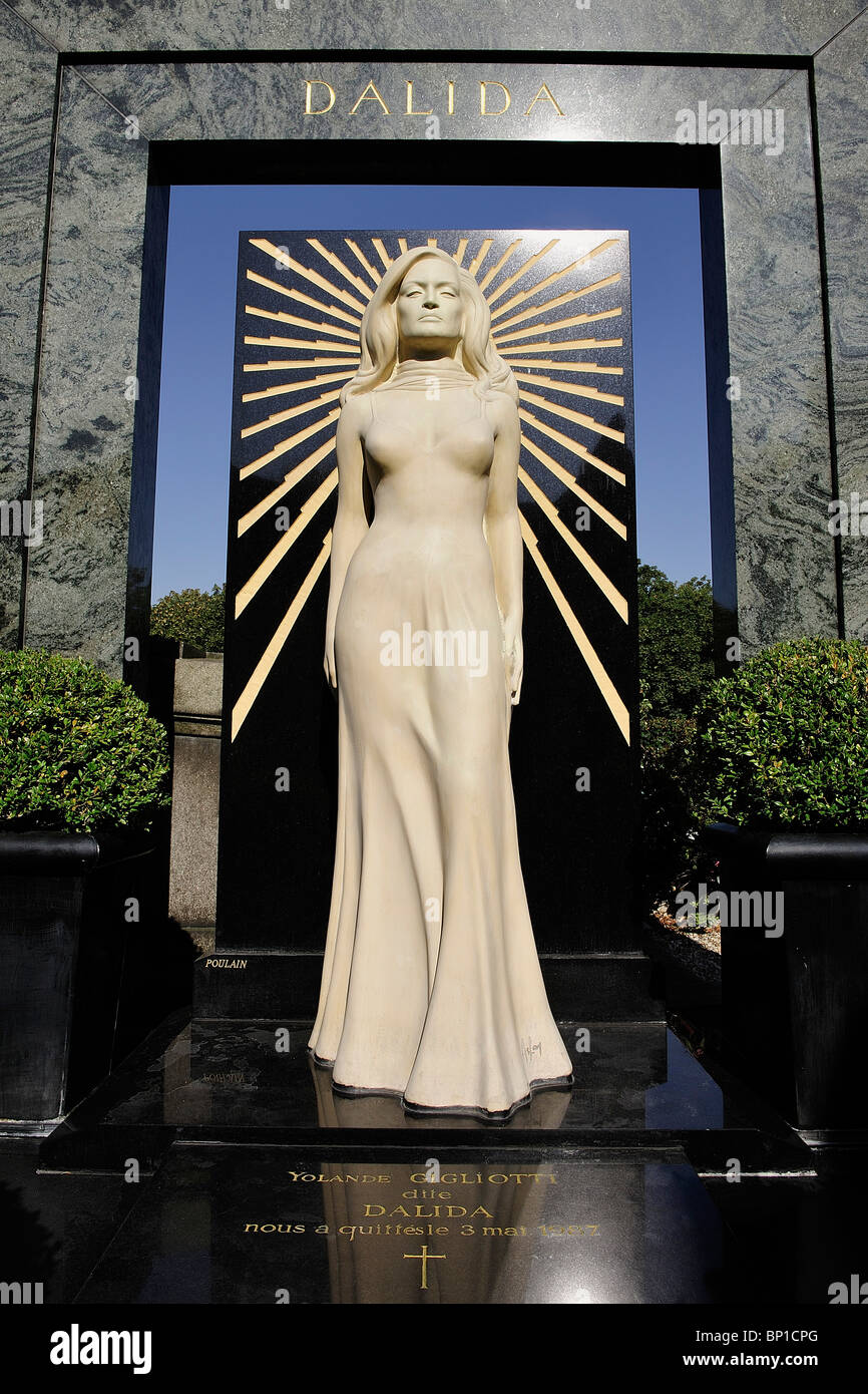 France, Paris, Montmartre cemetery, Dalida's grave Stock Photo Alamy France, Paris, Montmartre cemetery, Dalida's grave Stock Photo Alamy