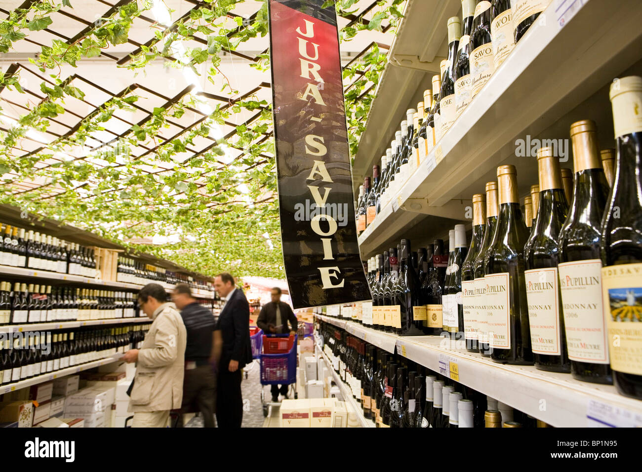 France, wine fair in a superstore Stock Photo Alamy