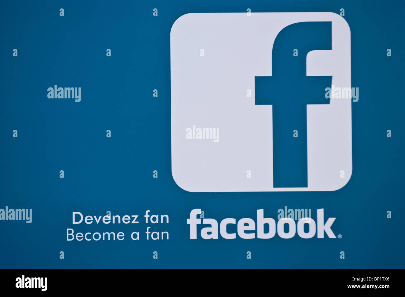 Devenez fav, Become a fan on a Facebook metal plate in Montreal, Canada. Iconic social media logo and branding display. Stock Photo