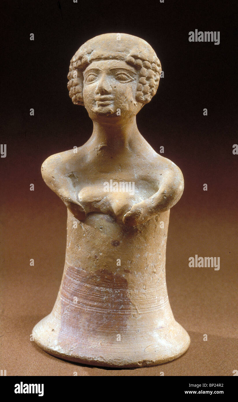 625 - POTTERY FIGURINE OF AN ASTRATE FOUND IN JUDEA. ISRAELITE II. PERIOD, 8TH. C. BC. Stock Photo