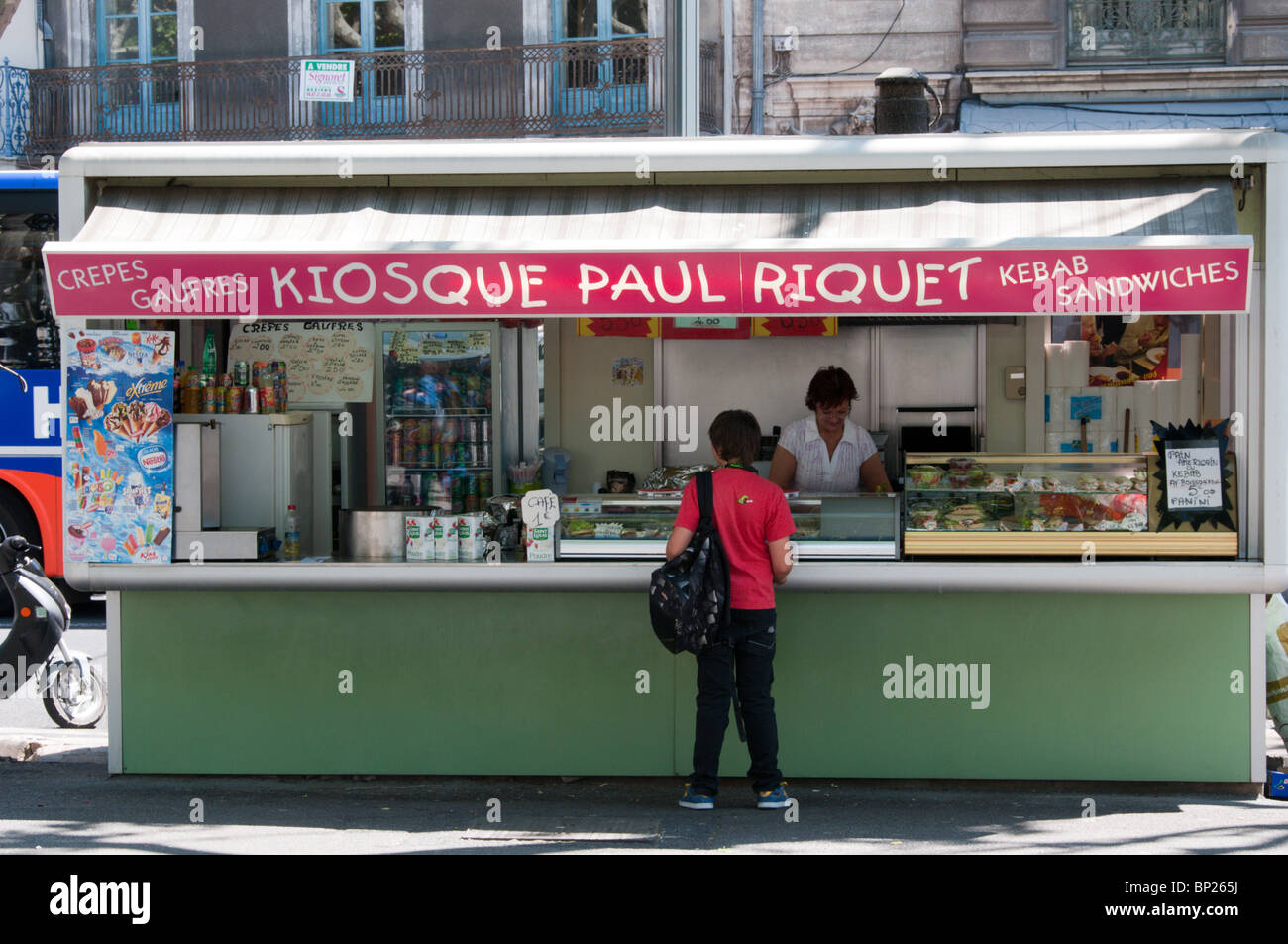 A French snack bar kiosk in Allee Paul Riquet, Beziers, Languedoc, France Stock Photo