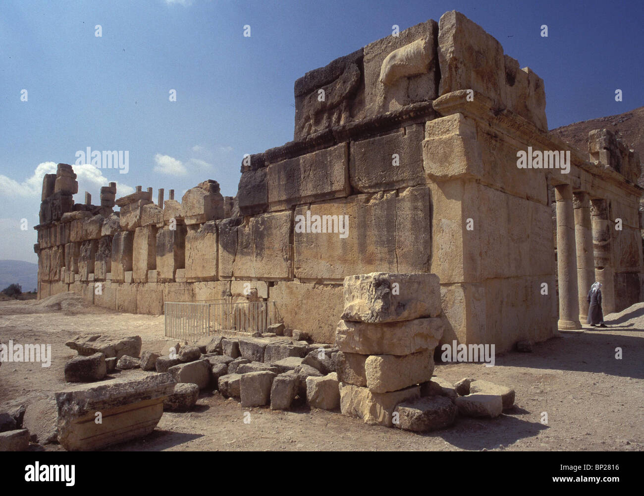QUASAR EL-ABD IN IRAQ EL-AMIR (SOUTH OF AMAN) - IMPRESSIVE HELENISTIC BUILDING BUILT BY THE POWERFUL CLAN OF TOBIAD WHICH RULED Stock Photo