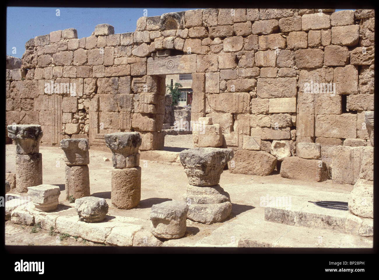 2267. ESHTAMOA SYNAGOGUE DATING FROM THE 5 - 6TH. C. A.D. LOCATED IN THE VILLAGE OF ESHTAMOA NEAR HEBRON Stock Photo