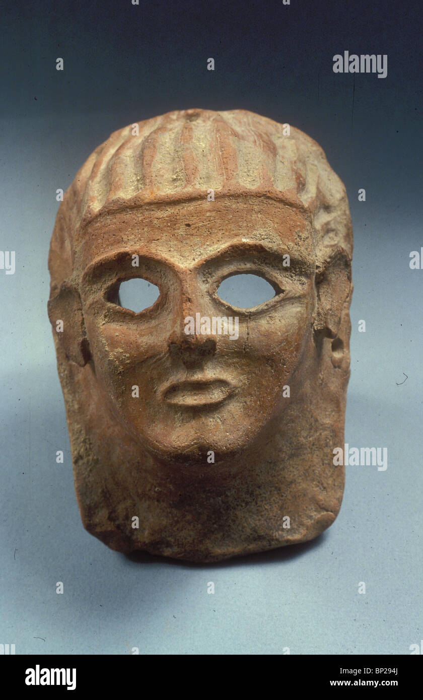 2622. PHOENICIAN TERRACOTTA DEATH MASK, C. 3RD. C. B.C. Stock Photo