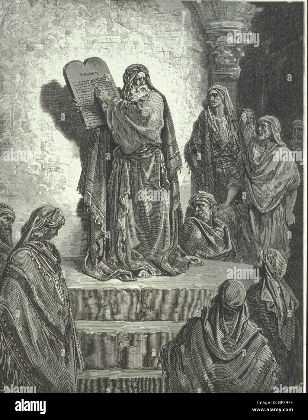 EZRA READING THE LAW & Ezra opened the book in the sight of the people ... NEHEMIAH 08:05 ILLUSTRATION FROM THE DORE' BIBLE Stock Photo