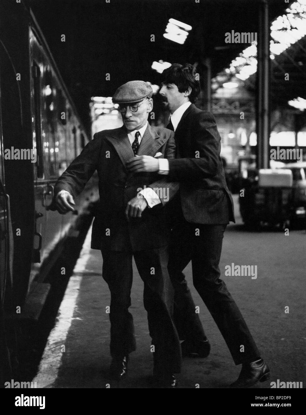 Download Wilfrid Brambell Paul Mccartney A Hard Day S Night 1964 Stock Photo Alamy