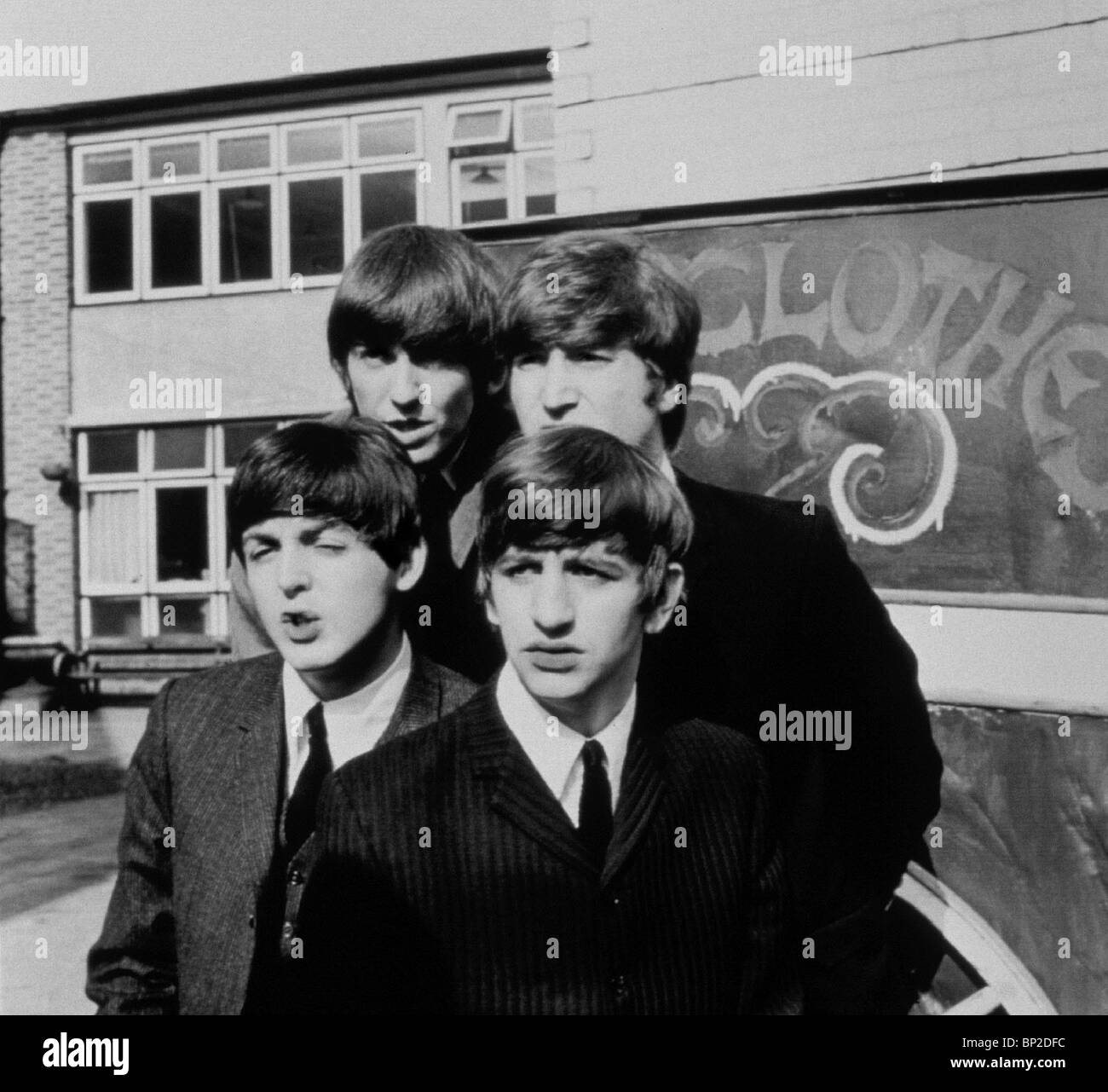 George Harrison And John Lennon Black and White Stock Photos & Images ...