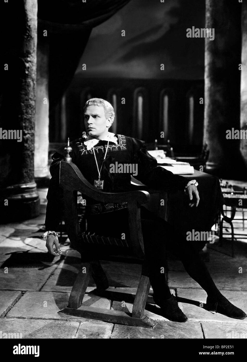 LAURENCE OLIVIER HAMLET (1948) Stock Photo