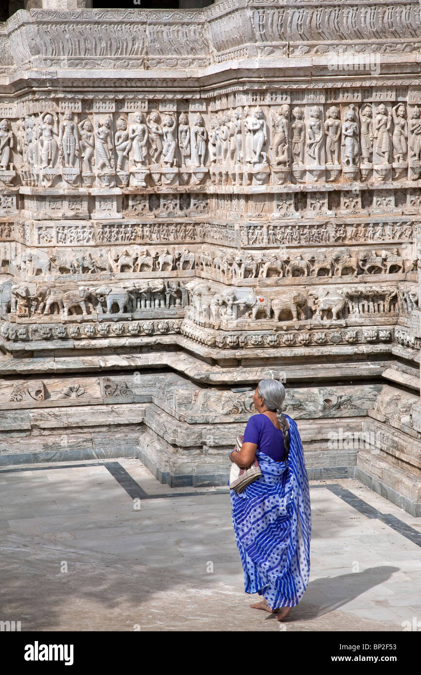 Carved sculptures. Shree Jagdish Temple. Udaipur. Rajasthan. India Stock Photo