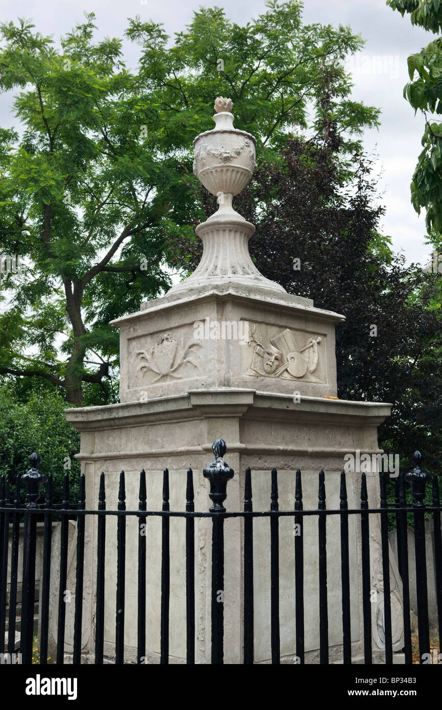 Grave of the painter William Hogarth Stock Photo