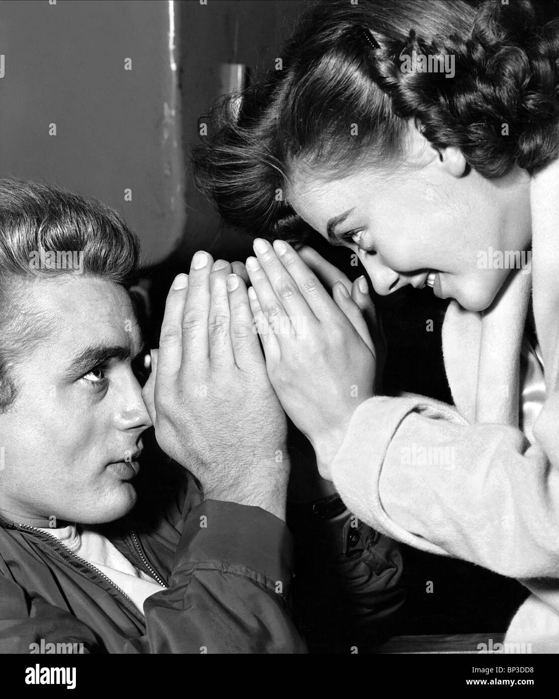 JAMES DEAN, NATALIE WOOD, REBEL WITHOUT A CAUSE, 1955 Stock Photo - Alamy