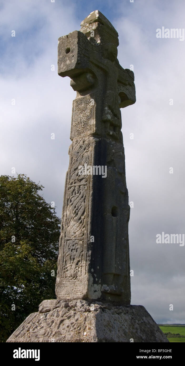 High cruciform stone irish carving hires stock photography and images