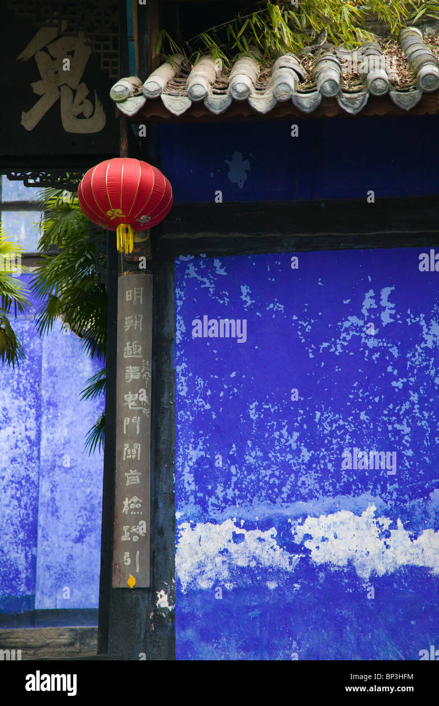 CHINA, Chongqing Province, Fengdu. Fengdu Ghost City / Mingshan- Blue Temple Wall. Stock Photo