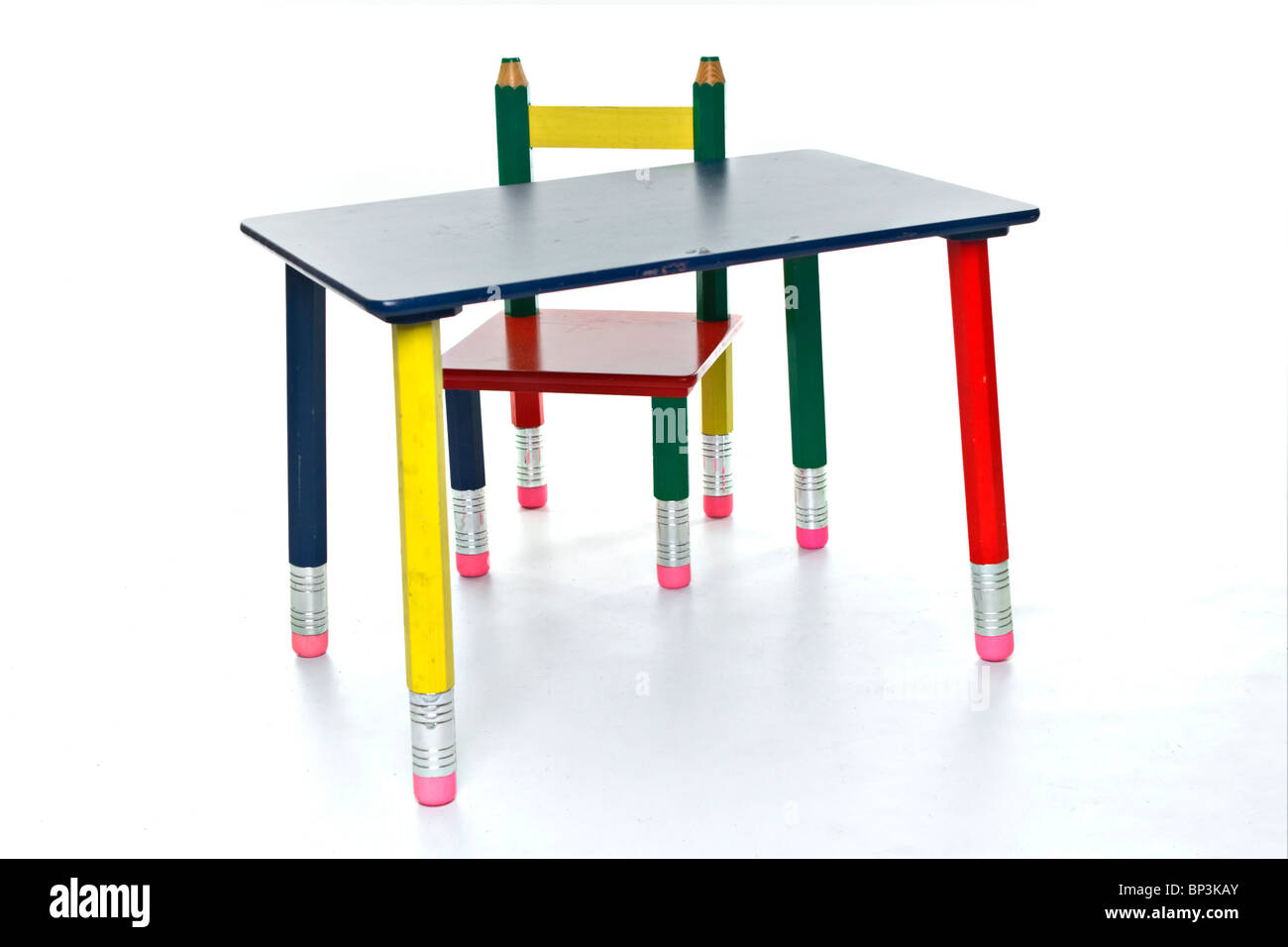 childrens table and chairs with pencil legs
