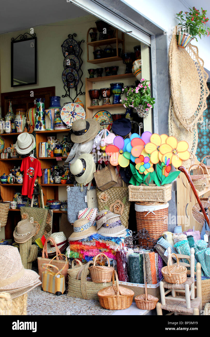 Woven mats hires stock photography and images Alamy