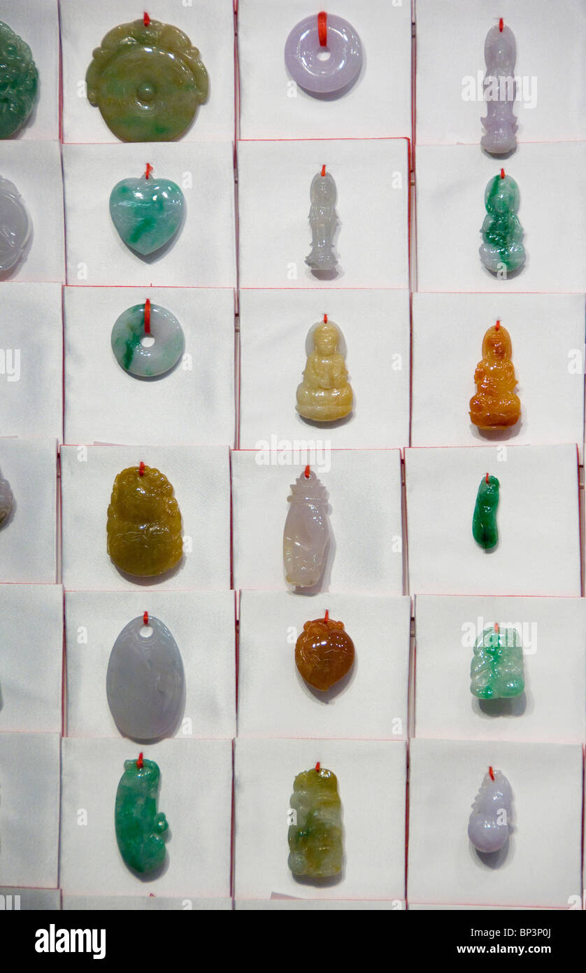 Hong kong jade necklace hires stock photography and images Alamy