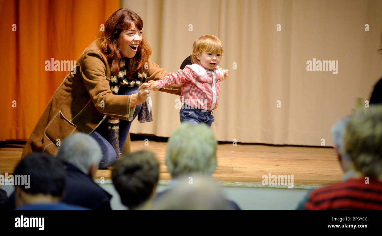 Children fancy dress competition hi-res stock photography and images ...