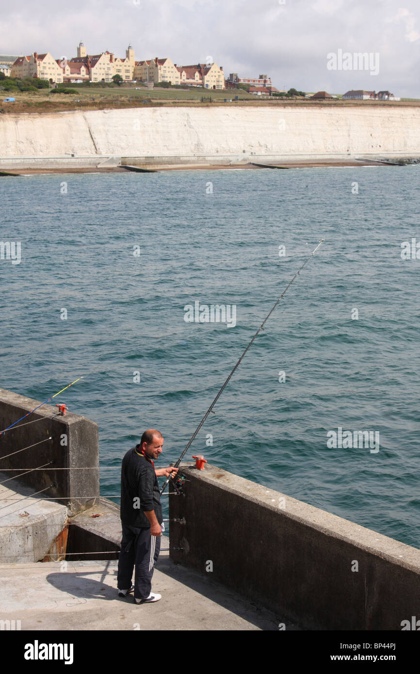 Fishing from harbour wall hires stock photography and images Alamy