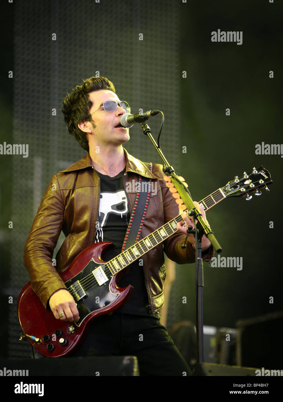 Kelly Jones of the Stereophonics performing live on stage at V Festival Stock Photo