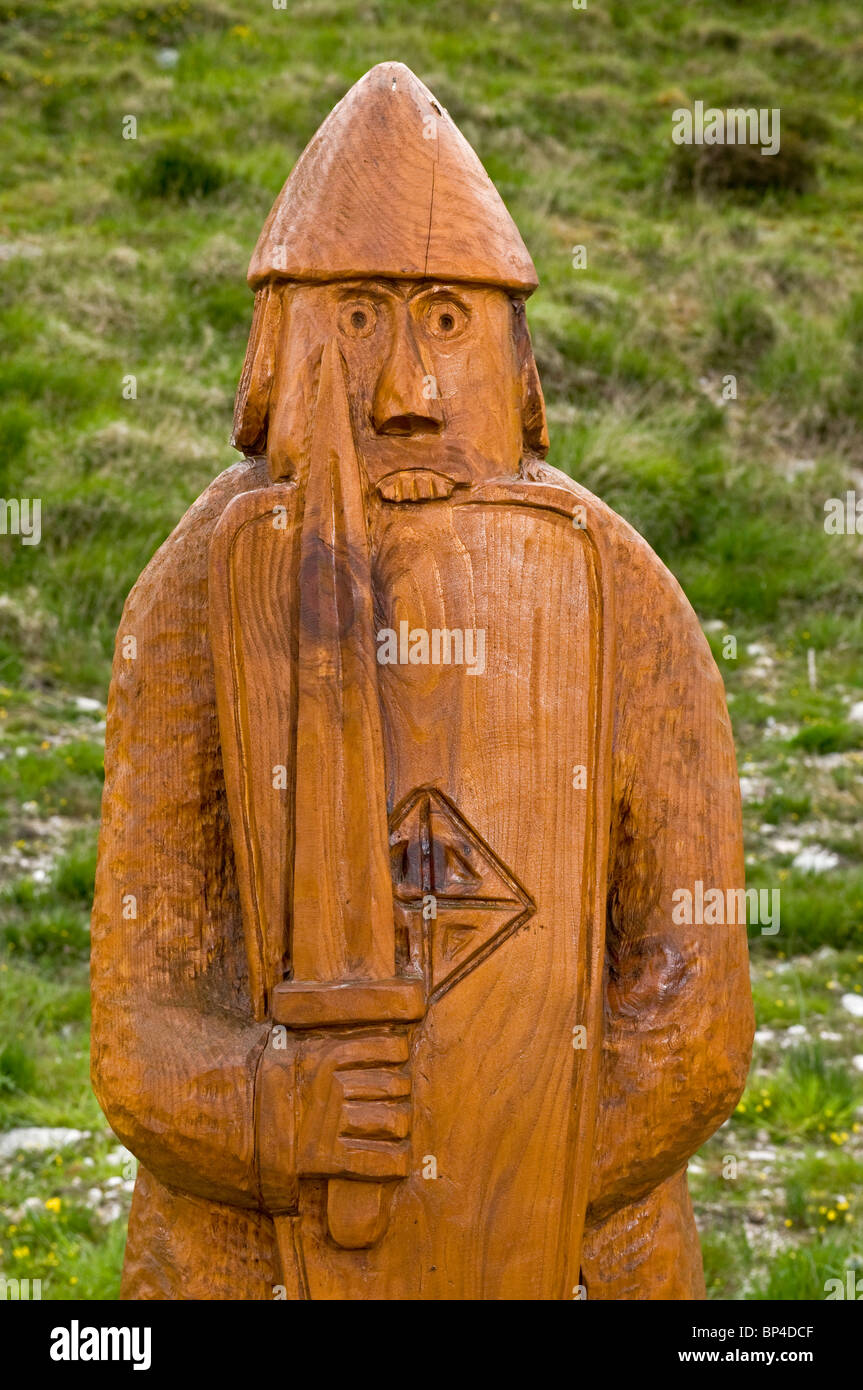 Hand carfted wooden replicas of the Lewis Chessmen at Edar dha Fhadhail, Lewis.  SCO 6282 Stock Photo