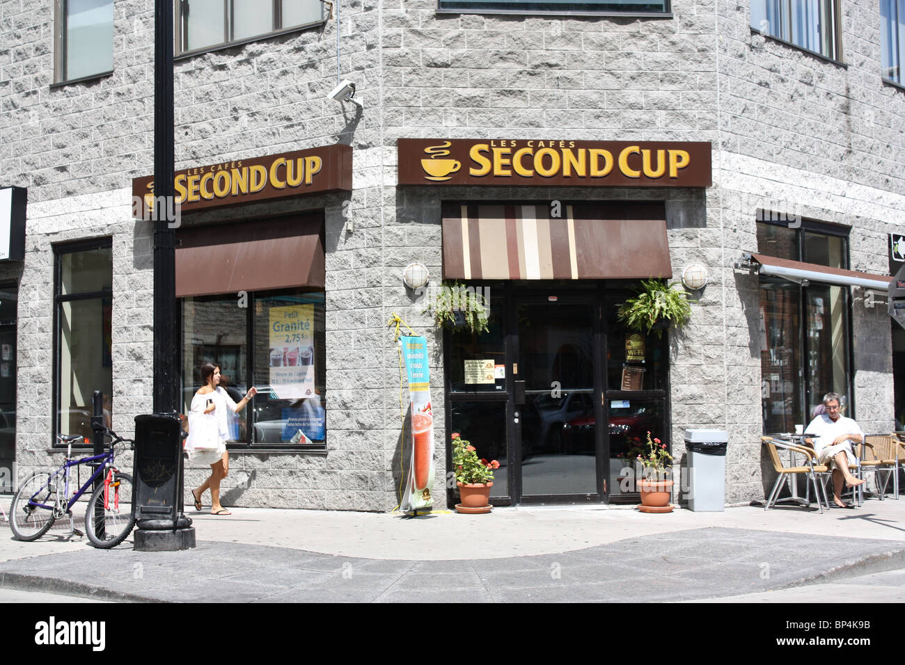 second cup corner unit street Montreal downtown Stock Photo Alamy
