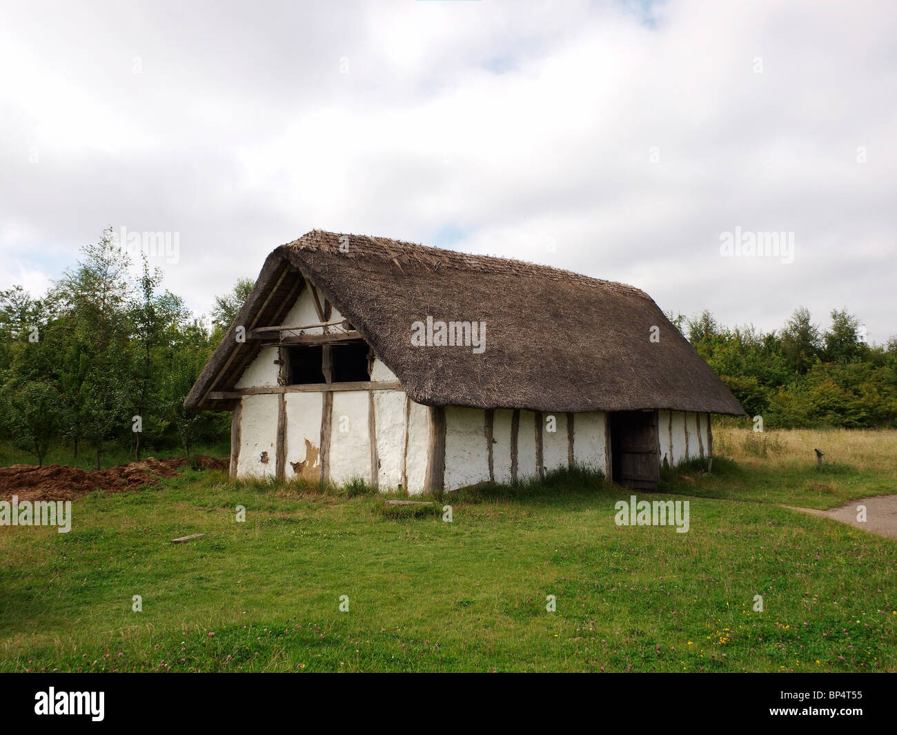 Medieval farm house hi-res stock photography and images - Alamy