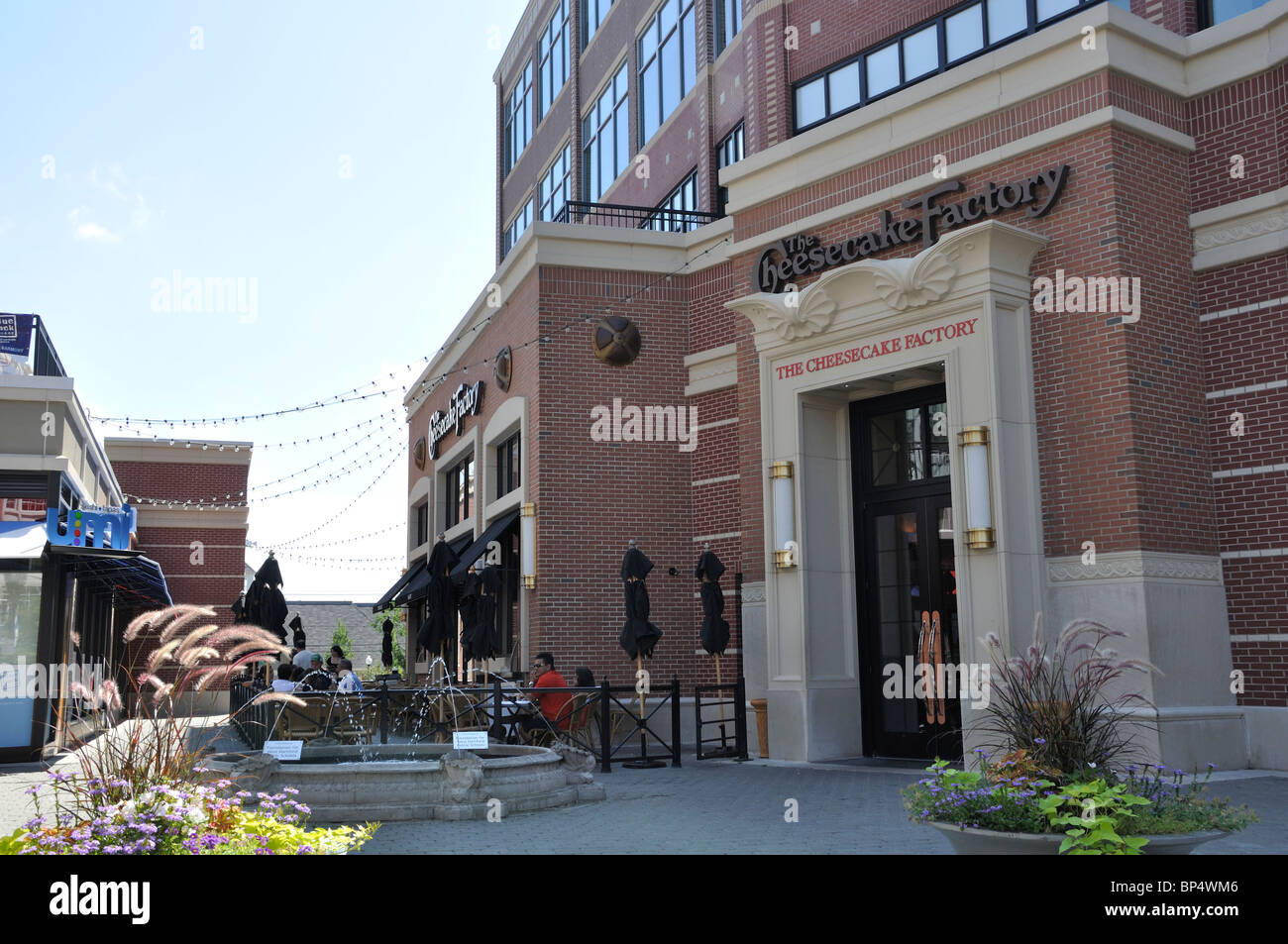 Cheesecake factory locations in ct Nov 11, · Reserve a table at The Cheesecake Factory, Danbury on TripAdvisor: See unbiased reviews of The Cheesecake Factory, rated 4 of 5 on TripAdvisor 4/4().