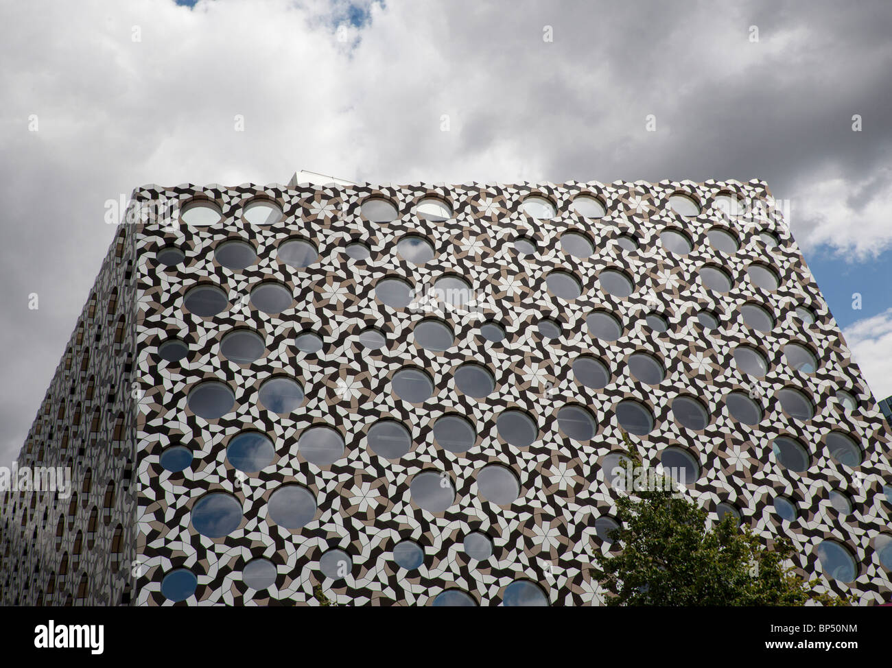 Ravensbourne College - new modern building Greenwich Peninsula Square. South East London Stock Photo