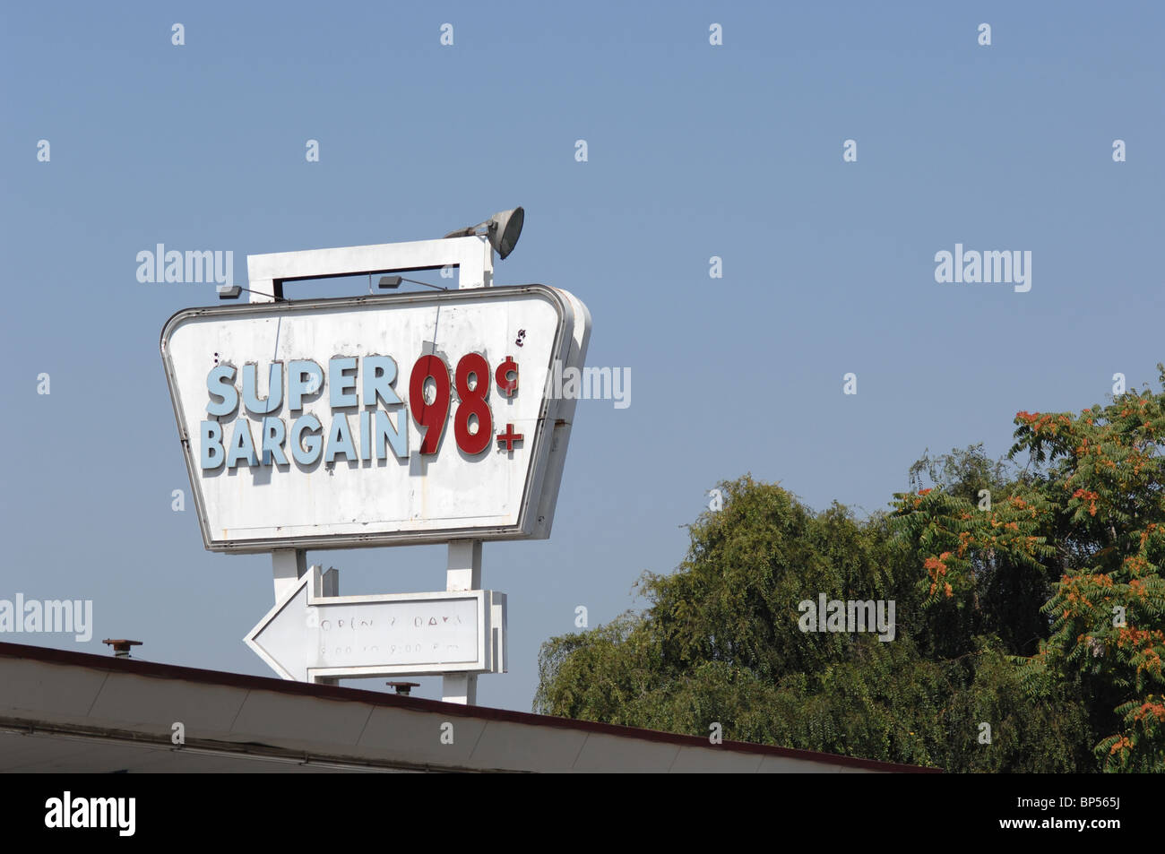 99 cent store hires stock photography and images Alamy